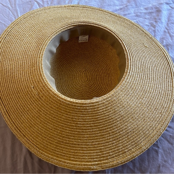 Big sun hat with leopard tie detail - Picture 3 of 8